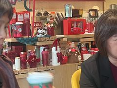 -星巴克臻选(莘庄仲盛店)