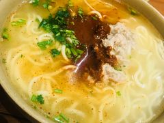 猪肘汤面-亮亮面馆(经六路店)