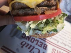 -The Habit Burger Grill 哈比特汉堡(复兴soho店)