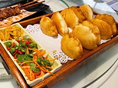 陕北油饼-羊故事·西北融合菜(华侨城店)