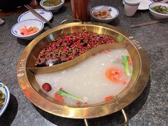 -小天鹅火锅·一线江景洪鼎旗舰店(洪崖洞店)