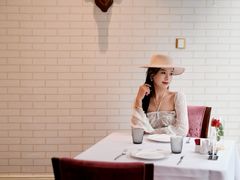 -深圳富苑皇冠假日套房酒店