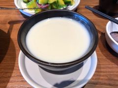 碟泉米布-云海肴·汽锅鸡·云南菜(天山百盛优客店)