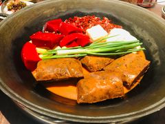 -四小区火锅·巷子里的重庆火锅(花照壁店)