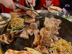 -江南猪肉商会无限续吃(弘大店)