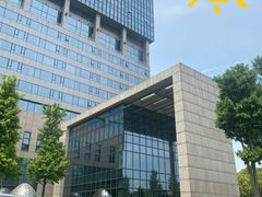 -上海虹桥西郊假日酒店