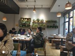 大堂-土桥手掌鸡·26年灌县老味道(都江堰店)
