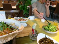 -魏铭鱼头捞饭(晋阳路店)