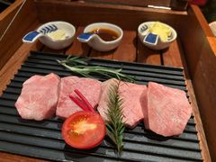 厚切牛舌-蟹犇前•帝王蟹雪蟹(陆家嘴店)