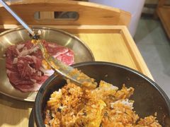-汉城烤肉·黑金冠(华山路店)
