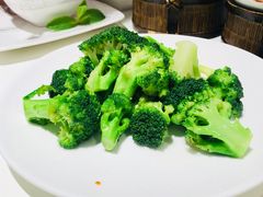 -国际青年会议酒店-苏莱斯餐厅