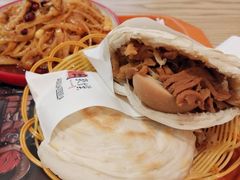 -十三朝牛馍王擀面皮(骡马市店)