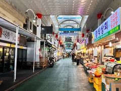 -西归浦每天偶来市场