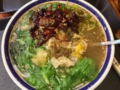 -云阿蛮云南生烫牛肉米线(奉贤路店)