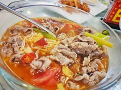酸汤金菇肥牛-清心鸡沙田乳鸽店·非遗传承(石溪店)