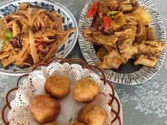 -天天向上素食餐厅(五台山店)