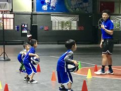-东方启明星篮球培训(击掌校区)