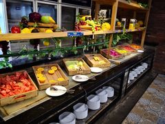 自助取餐区-圣琼美食百汇自助餐厅(福安购物广场店)