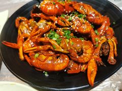 -巴厘龙虾·榜首油焖大虾(音乐学院·沿江酒馆店)