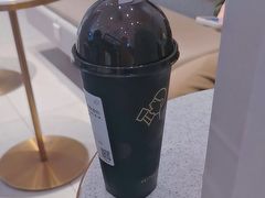-喜茶(北京华贸购物中心店)