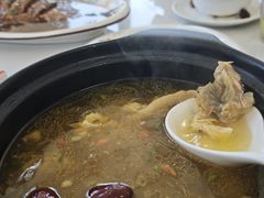 -七的湖·晚芳亭·阳澄湖农家菜·大闸蟹(莲花岛店)