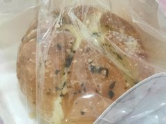 蒜香奶酪包-欢牛蛋糕屋(萧山万象汇店)