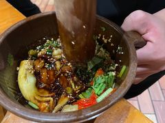 -老滇山寨•云南特色菜•地方菜•民族风情歌舞表演(金碧店)