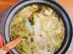 -周鱼小馆石锅酸菜鱼(活力汇店)