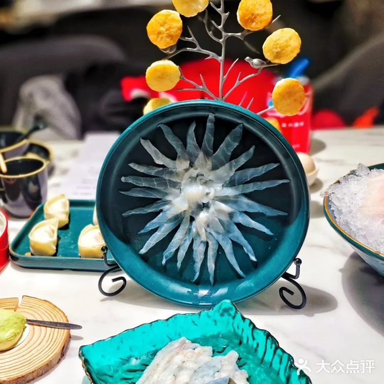上海探店｜挖到宝了🐡这家河豚纸锅鲜到舔碗！