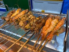 -喝丢一只鞋海鲜烧烤·海肠捞饭(文体街店)
