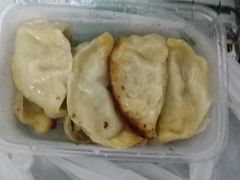 -黄阿姨锅贴大王(万航渡路店)