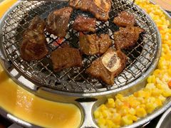-青瓦炭韩潮烤肉(花园道店)