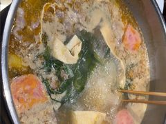 -七欣天香辣蟹火锅(上海银亿滨江店)