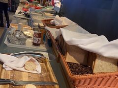 -筠咖啡西餐厅(上海国展宝龙丽筠酒店)