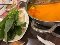-呷哺呷哺(世贸.工三店)
