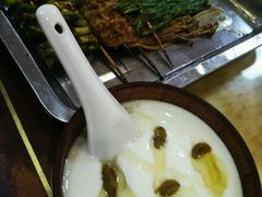 -清真·玛丽亚新疆菜主题餐厅(浙江中路店)