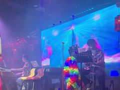 -喜鹊音乐酒馆(西街店)