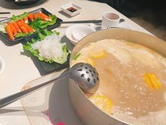 -肥仔文澳门猪骨煲(南京西路店)