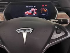 -TESLA 特斯拉(郑州正弘城体验店)