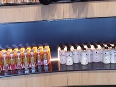 -涨巢·潮玩水疗局