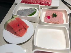 -海底捞火锅鲜切牛肉主题店(长寿路店)