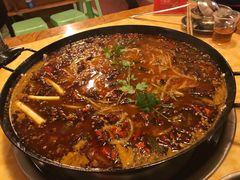 -鸿顺老铁锅美蛙鱼府(解放碑店)