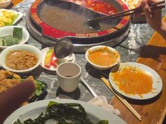 -潮辣重庆火锅(二七万达店)