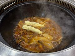 -九妹农家大铁锅东北菜(江湾店)
