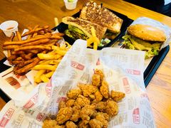 -The Habit Burger Grill 哈比特汉堡(复兴soho店)