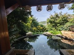 -七彩云南古滇温泉山庄