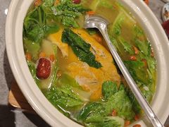 -有红鸡毛店·川菜(建设路店)