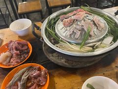 -席娜卡琳火车铁道夜市