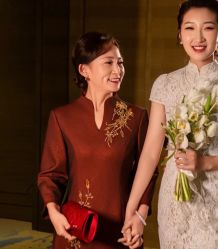 点击看大图 -挪娅婚纱摄影皇家会所