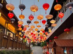 -茅山东方盐湖城景区